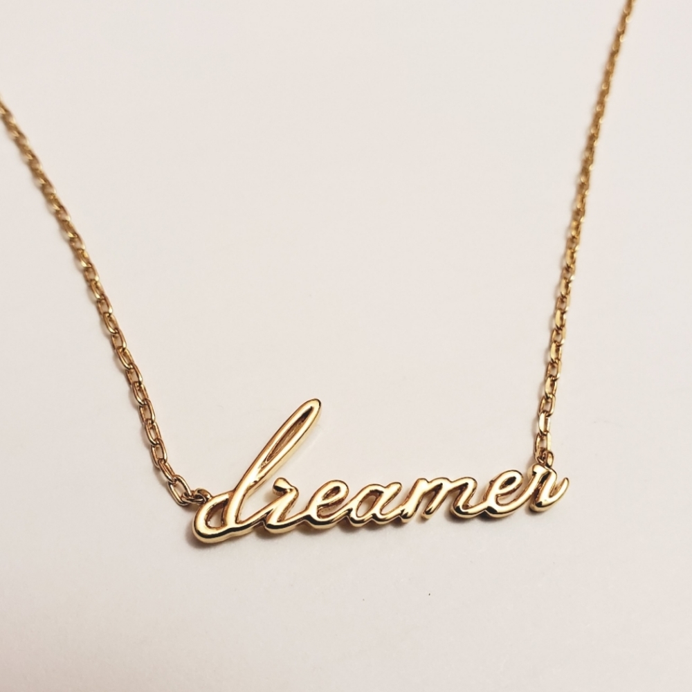 🌟 FREE in bundle 🌟 Dreamer - Gold tone script necklace